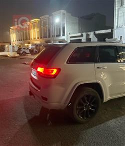 جيب جراند شيروكي